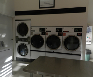 Laundry Services  Myaree, Self Service Laundry Melville, Wash and Dry Bicton